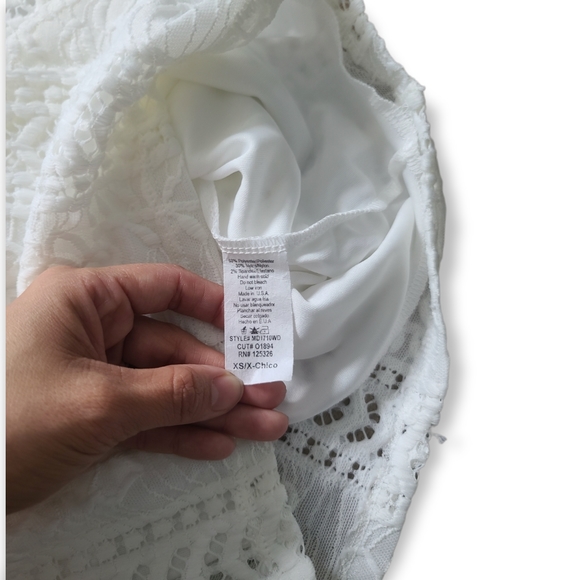 Windsor White Lace Floral Dress - Picture 8 of 9